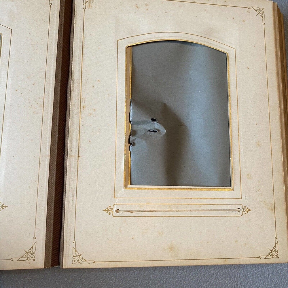 1880s ANTIQUE GREEN BLUE VELVET PHOTO CABINET CARD ALBUM METAL LATCH DATED 1884 - Picture 11 of 16